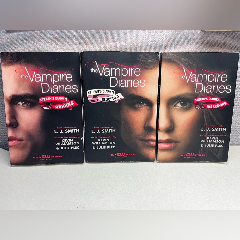 The Vampire Diaries-Stefan's Diaries    Vol. 1-3 Paperback Set